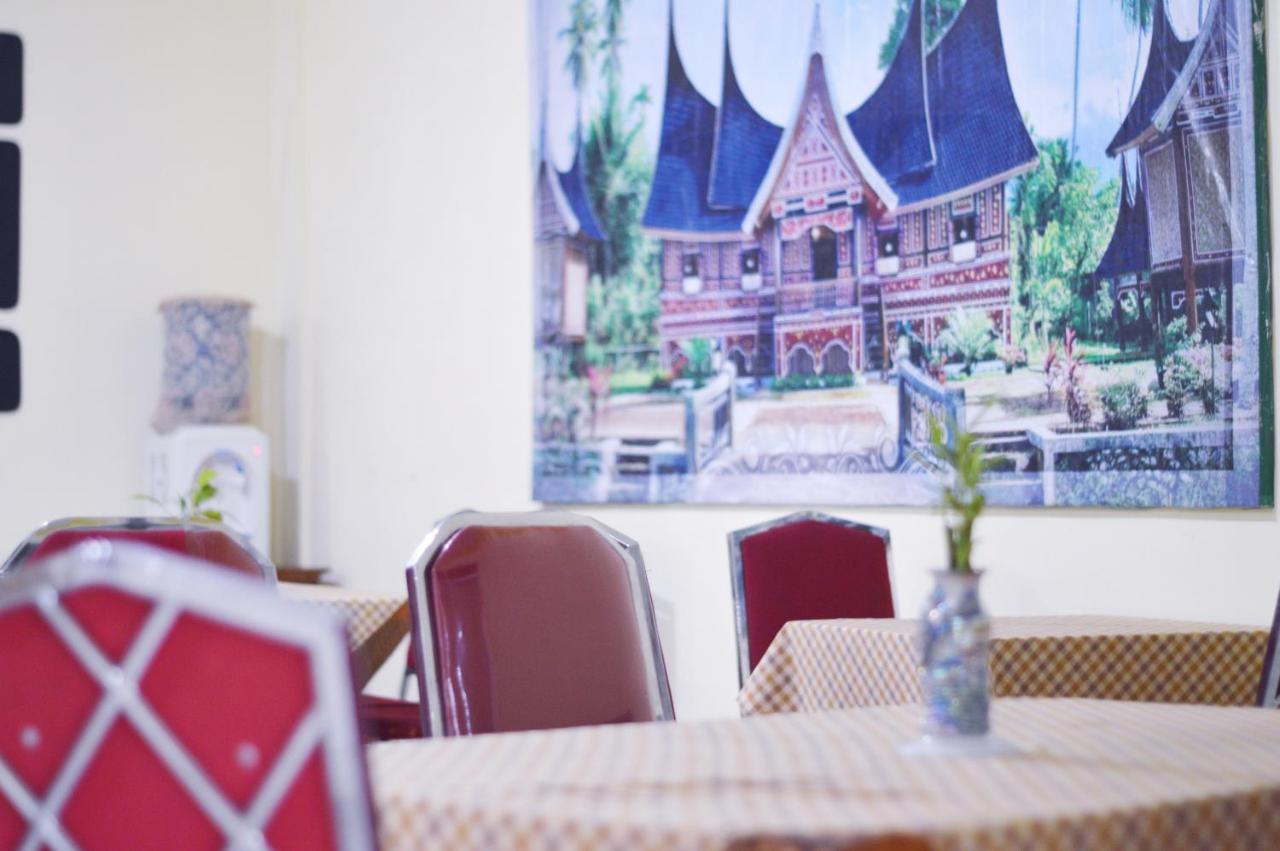 Hotel Yuriko Bukittinggi Exterior photo