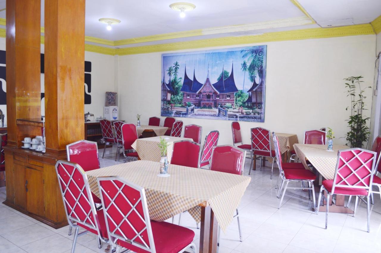 Hotel Yuriko Bukittinggi Exterior photo